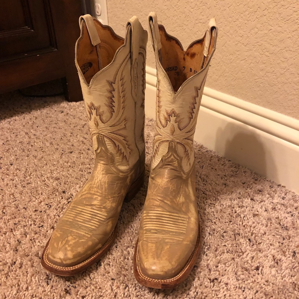 Lucchese Weathered Tan Square Toe Women’s Boot